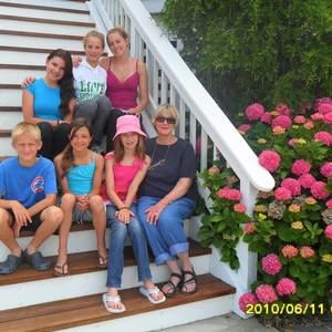 Meet your Posher, Sharon